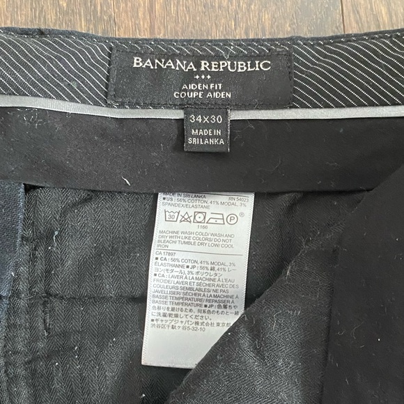 Banana Republic Chinos - Picture 2 of 3